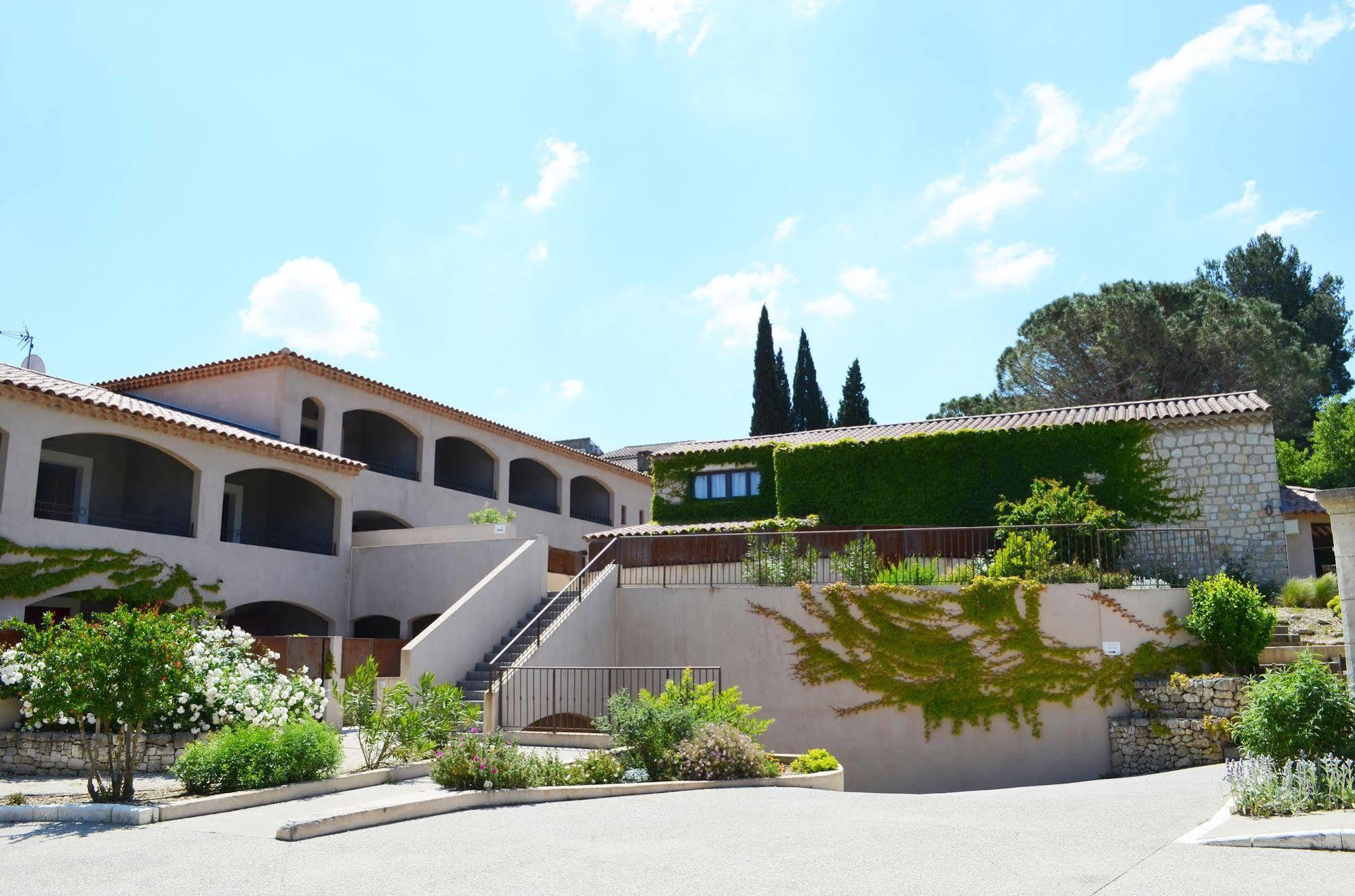 Mas De Valrugues Holifrance Aparthotel Saint-Rémy-de-Provence Buitenkant foto