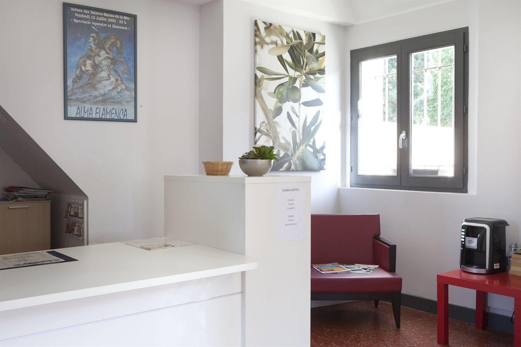 Mas De Valrugues Holifrance Aparthotel Saint-Rémy-de-Provence Buitenkant foto