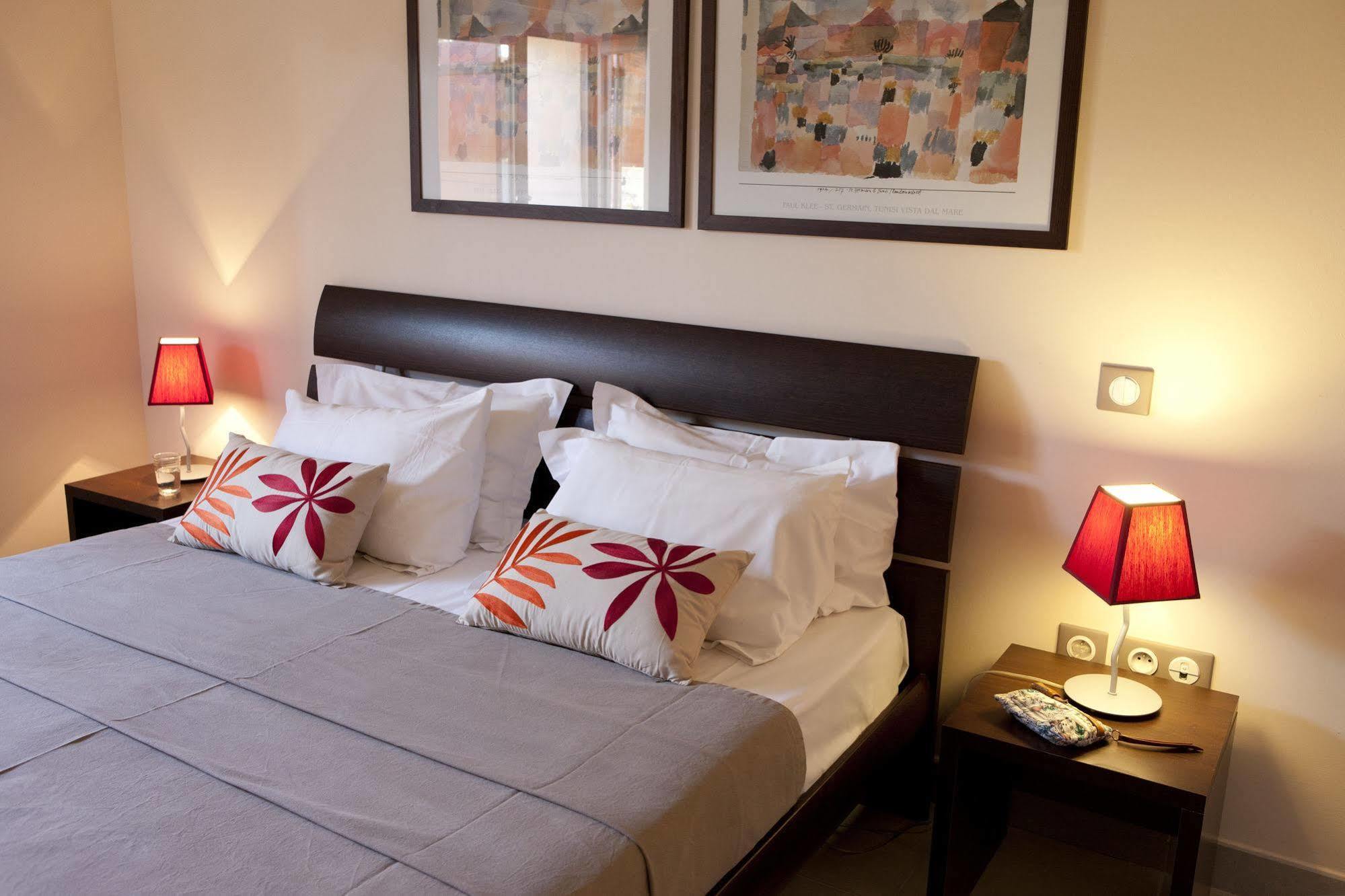 Mas De Valrugues Holifrance Aparthotel Saint-Rémy-de-Provence Buitenkant foto